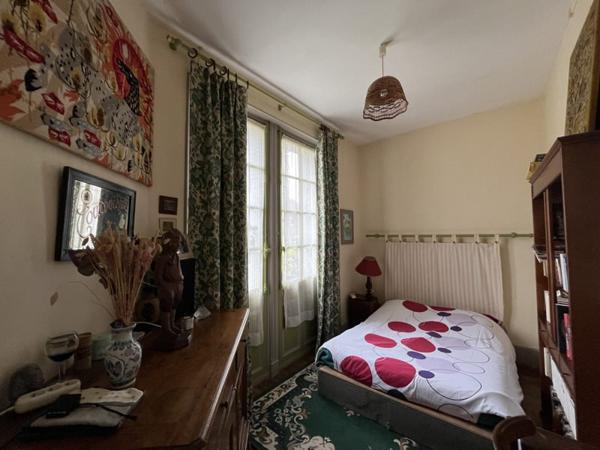 Maison à vendre |  Saint-Amand-Montrond |  11 pièces | 222 m²