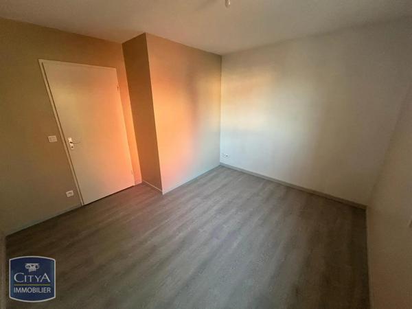 Appartement à louer 2 pièces 53.6m² Hénin-Beaumont (62110)