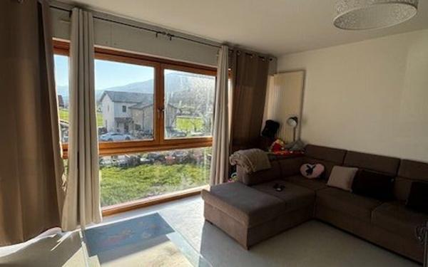 Appartement à louer    3 pièces • 79 m2 Crozet