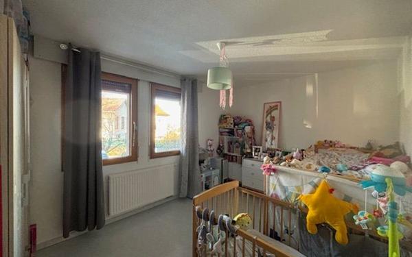 Appartement à louer    3 pièces • 79 m2 Crozet