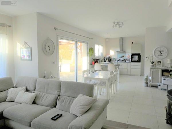 Maison individuelle à vendre à Bléré dans l'Indre-et-Loire (37150), ref : 11893/501 Maison individuelle à vendre à Bléré dans l'Indre-et-Loire (37150), ref : 11893/501 Maison individuelle à vendre à Bléré dans l'Indre-et-Loire (37150), ref : 11893/501