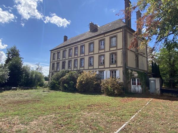 Verneuil /Avre Ancien moulin du XIX siècle réhabilité sur 2 hectares.