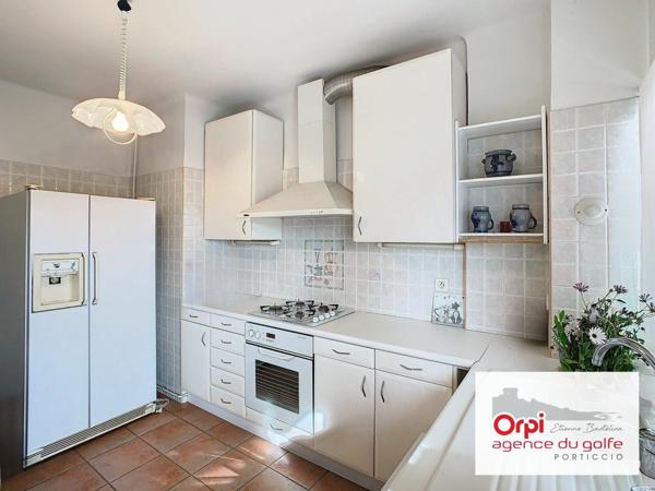 Appartement à vendre    4 pièces • 87,03 m2 Ajaccio