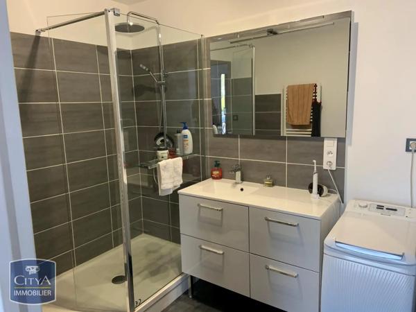 Appartement à louer 2 pièces 46.48m² Cholet (49300)