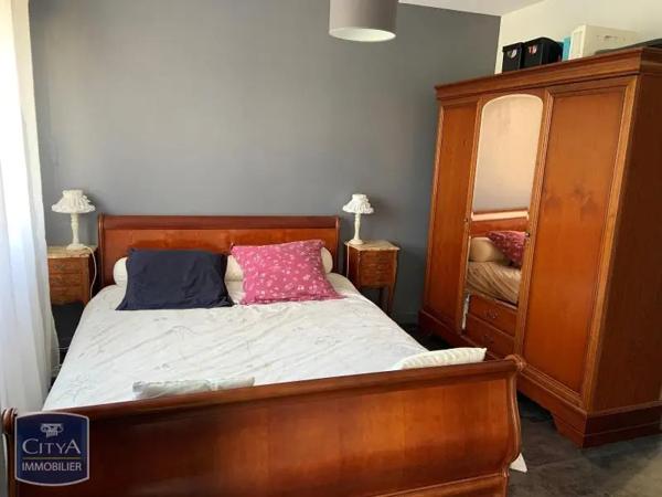 Appartement à louer 2 pièces 46.48m² Cholet (49300)