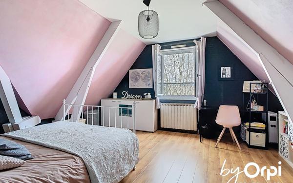 Maison à vendre    5 pièces • 155,54 m2 Pionsat