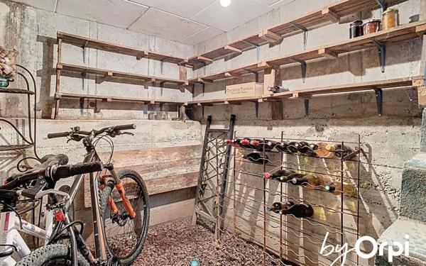 Maison à vendre    5 pièces • 155,54 m2 Pionsat