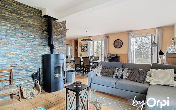 Maison à vendre    5 pièces • 155,54 m2 Pionsat