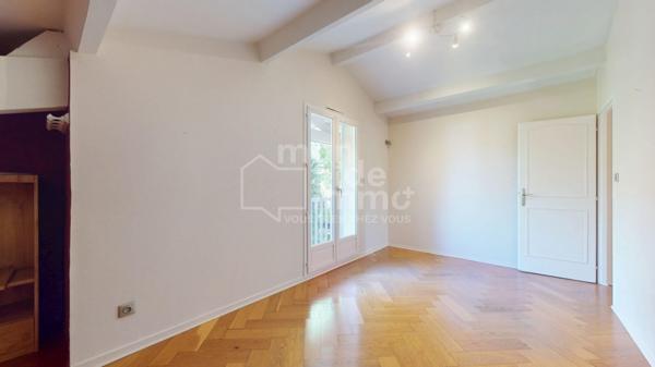 Agréable maison sur belle parcelle proche commodités