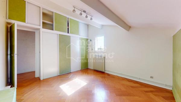 Agréable maison sur belle parcelle proche commodités