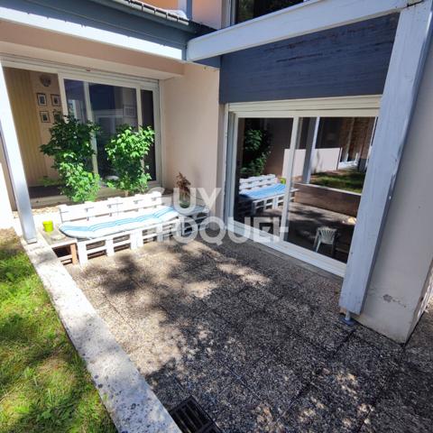 Villa d'architecte de 280m², 5 chambres et piscine