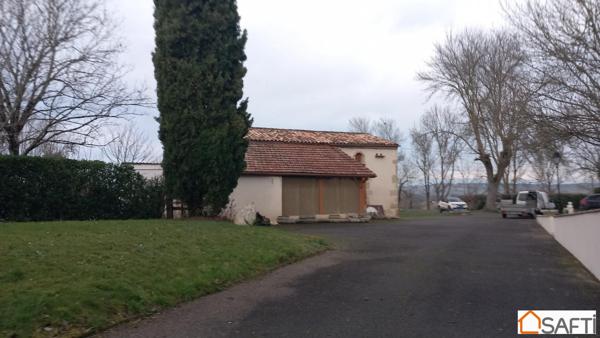 Parcelle 1ha18 maison semi-enterrée 90m2 , dépendances agricoles
