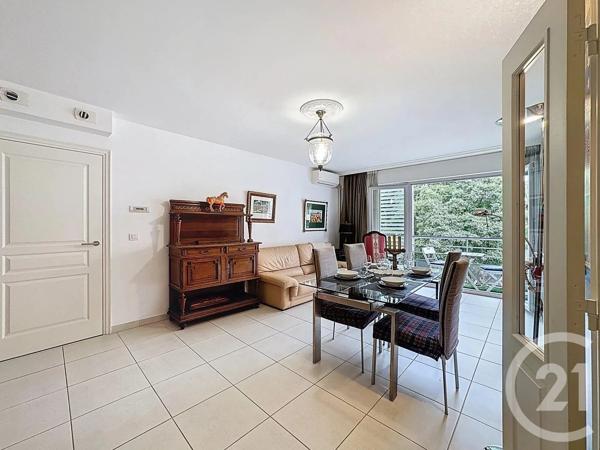 Appartement F3 à vendre  3 pièces - 74,44 m 2   ANTIBES  - 06