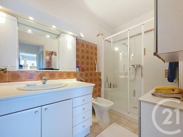 Appartement F3 à vendre  3 pièces - 74,44 m 2   ANTIBES  - 06
