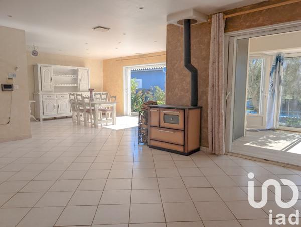 Maison à vendre 5 pièces 181 m² Saint-Just-d'Ardèche