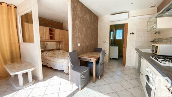 Maison à vendre 5 pièces 181 m² Saint-Just-d'Ardèche