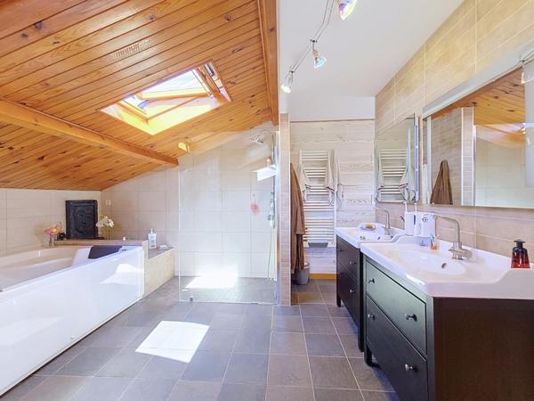 maison plain pied suite parentale revenus panneaux solaires