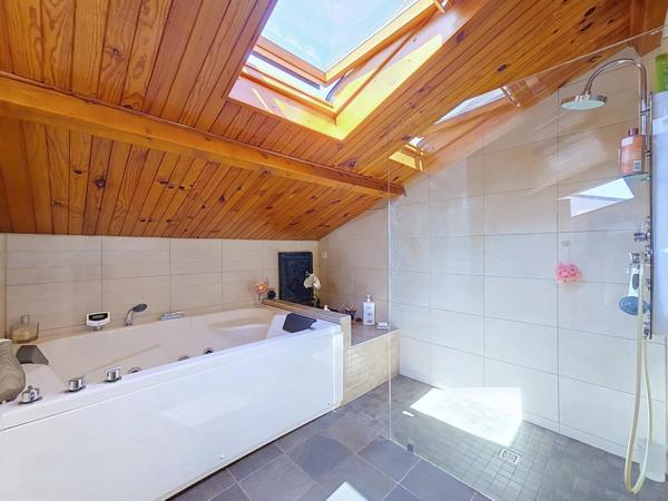 maison plain pied suite parentale revenus panneaux solaires