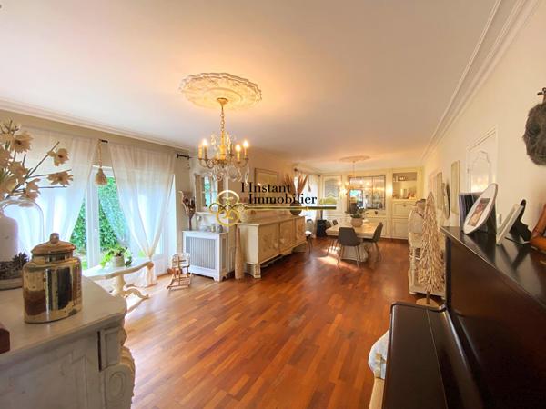 Maison Landivisiau 7 pièce(s) 161.52 m2