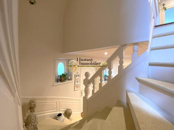 Maison Landivisiau 7 pièce(s) 161.52 m2
