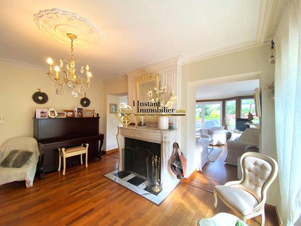 Maison Landivisiau 7 pièce(s) 161.52 m2