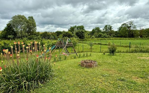 Maison à vendre    4 pièces • 89 m2 Jouy-le-Châtel