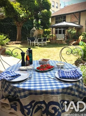 Maison à vendre 9 pièces 266 m² Bourg-en-Bresse