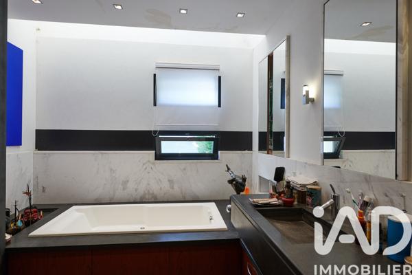 Maison à vendre 5 pièces 224 m² Montélimar