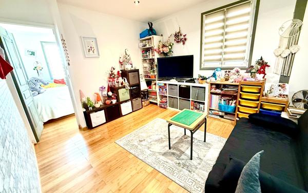 Maison à vendre    4 pièces •  Persan