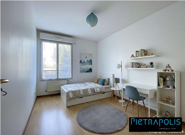 EXCLUSIVITE - dans résidence de 2006– Superbe T4 de 86,20 m² avec terrasse 10 m2, cave et garage – Le Vallon, Sainte-Foy-lès-Lyon