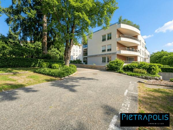 EXCLUSIVITE - dans résidence de 2006– Superbe T4 de 86,20 m² avec terrasse 10 m2, cave et garage – Le Vallon, Sainte-Foy-lès-Lyon