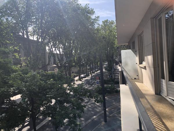 Lyon (69006) BD DES BELGES APPARTEMENT STANDING 94 m² AVEC PARKING PRIVE, CAVE ET GRENIER