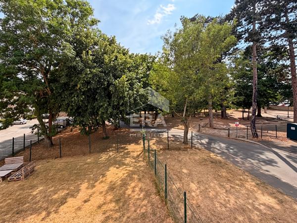 Appartement Saint Fargeau Ponthierry 3 pièce(s) 64.2 m2 cave et Box