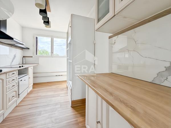 Appartement Saint Fargeau Ponthierry 3 pièce(s) 64.2 m2 cave et Box