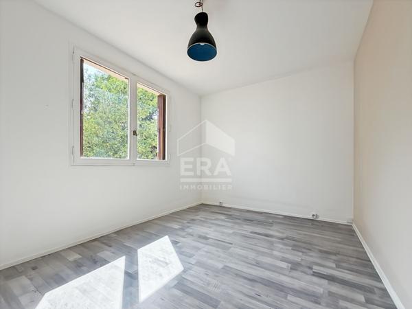 Appartement Saint Fargeau Ponthierry 3 pièce(s) 64.2 m2 cave et Box