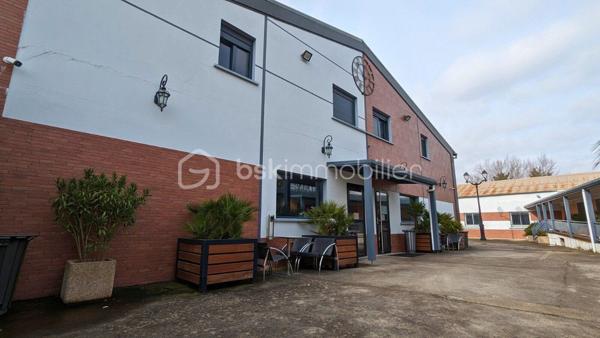 Local d'activité de 1 900 m²