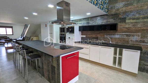 Local d'activité de 1 900 m²