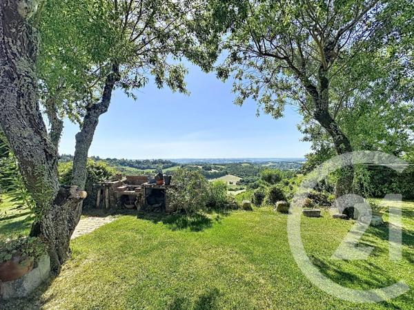 Maison à vendre  9 pièces - 264,39 m 2   AUCH  - 32
