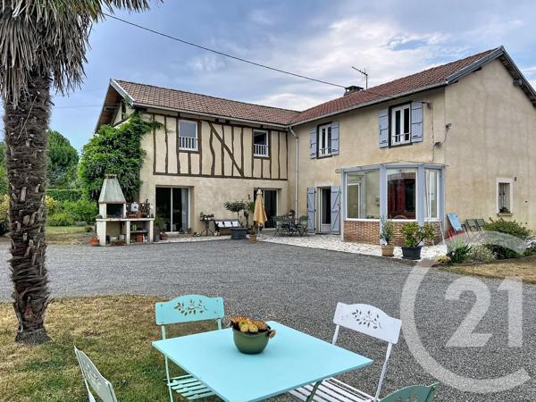 Maison à vendre  9 pièces - 264,39 m 2   AUCH  - 32