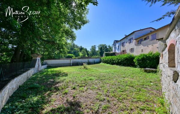 Thurins - Maison de village en bordure de Garon