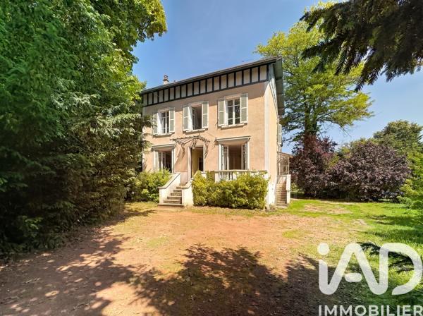 Maison à vendre 9 pièces 205,12 m² Tassin-la-Demi-Lune