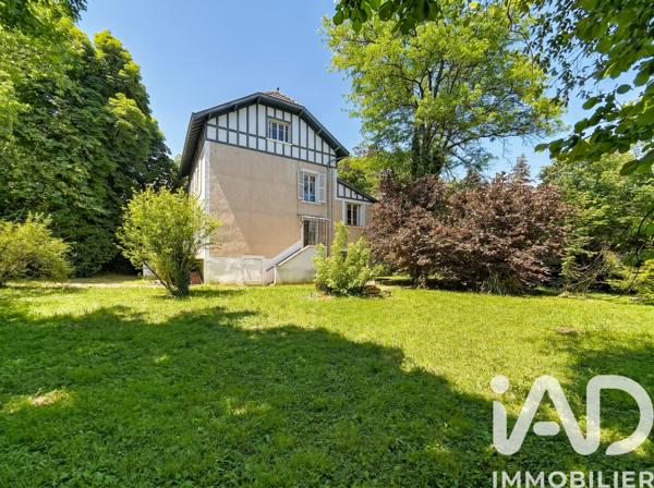 Maison à vendre 9 pièces 205,12 m² Tassin-la-Demi-Lune
