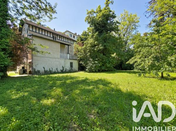 Maison à vendre 9 pièces 205,12 m² Tassin-la-Demi-Lune