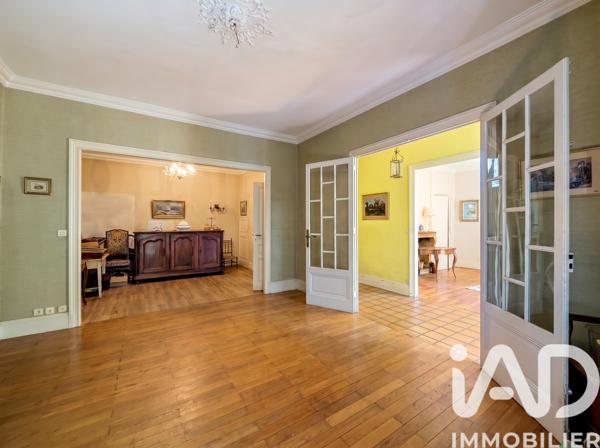 Maison à vendre 9 pièces 205,12 m² Tassin-la-Demi-Lune
