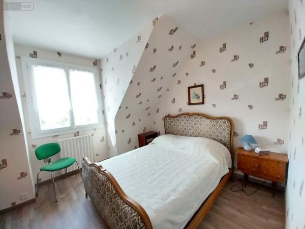 Maison à vendre à Saint-Gilles en Ille-et-Vilaine (35590), ref : 030/72987   
SAINT GILLES - Centre ville