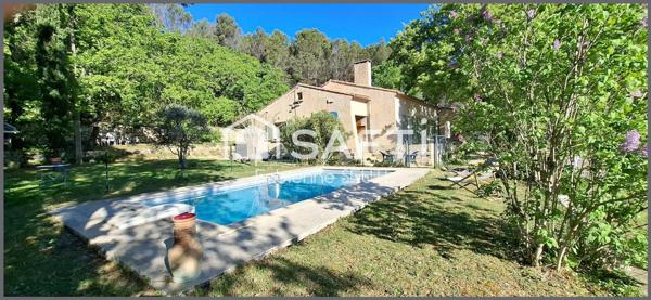 Maison 127 m2 plain pied, terrain 4220 m2, piscine