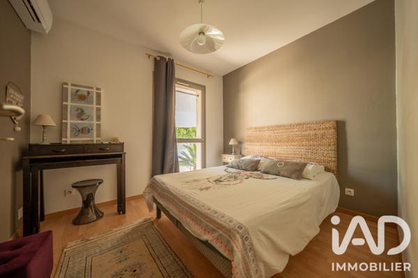 Maison à vendre 7 pièces 301 m² Saint-Étienne-de-Fontbellon