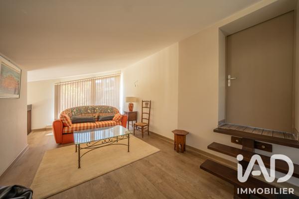 Maison à vendre 7 pièces 301 m² Saint-Étienne-de-Fontbellon