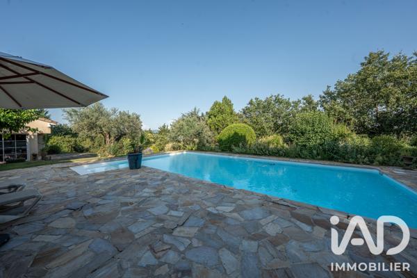 Maison à vendre 7 pièces 301 m² Saint-Étienne-de-Fontbellon