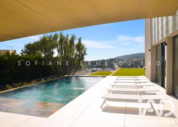 Maison à vendre 6 pièces 207 m² Bandol